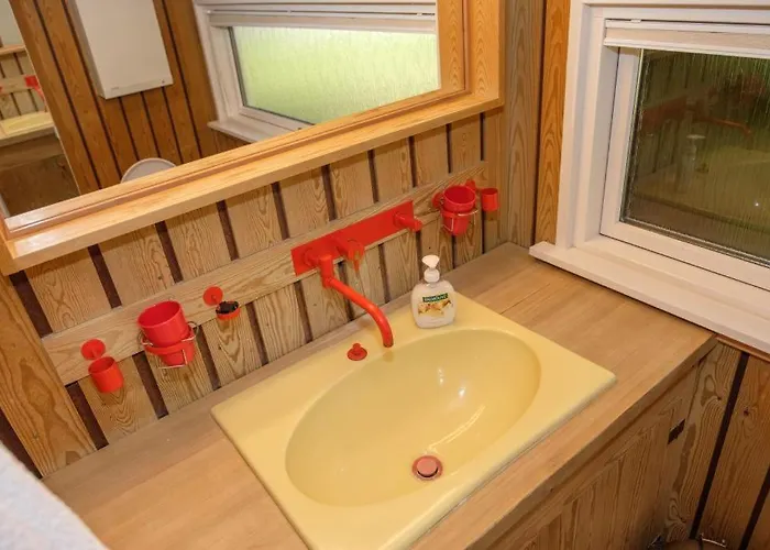 Well-maintained On Private Natural Plot Just 200 Meters From Boeslum *