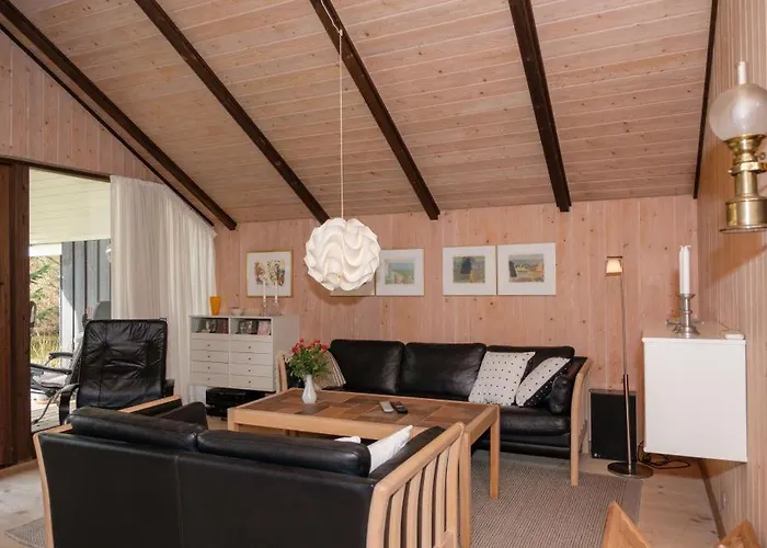 Well-maintained On Private Natural Plot Just 200 Meters From Boeslum Hébergement de vacances *